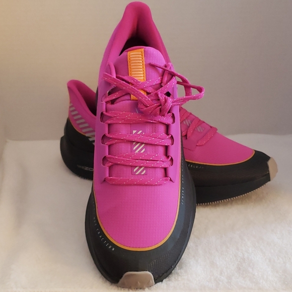 zoom winflo 6 shield trainers ladies